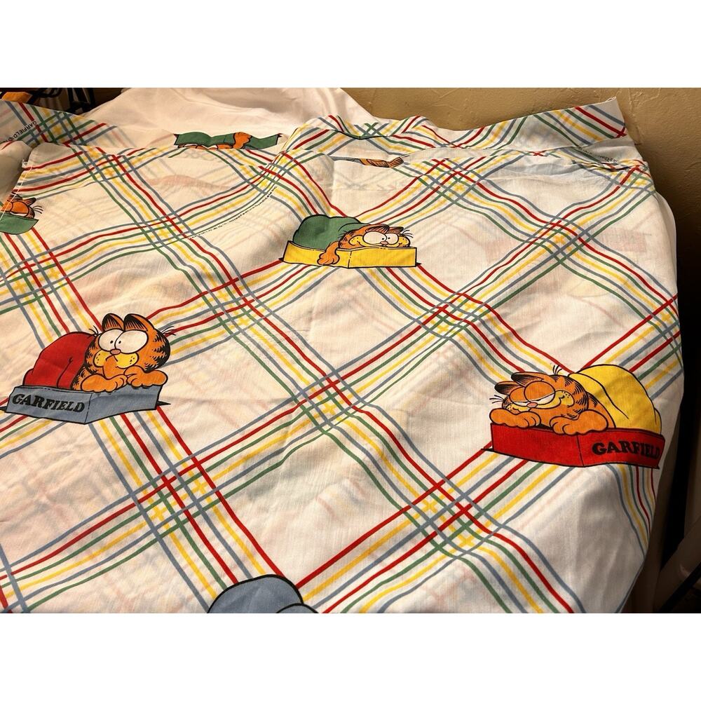 Vintage 1978 Garfield Twin Flat Bed Sheet Rainbow Striped Craft Fabric Panel